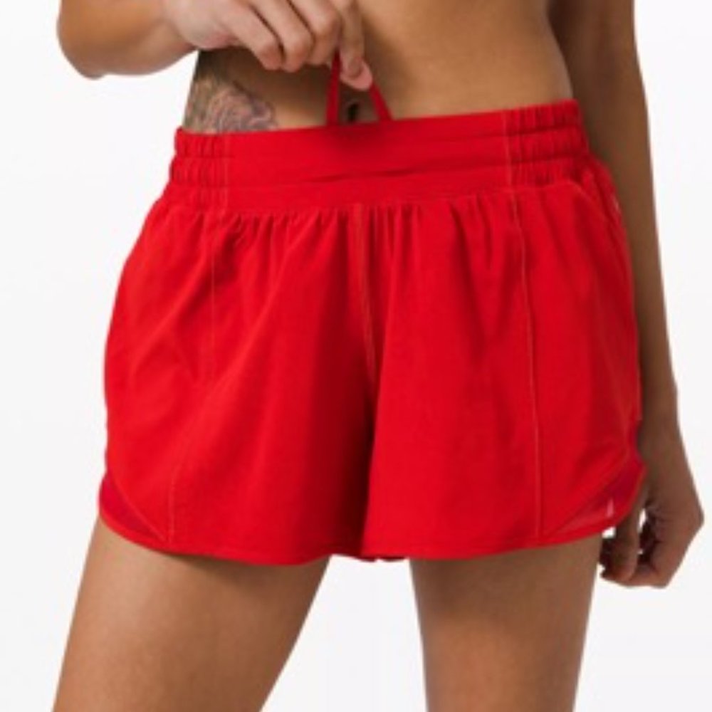 Lululemon Hotty Hot Low-Rise Lined Short 4 Maroon SIZE 8
